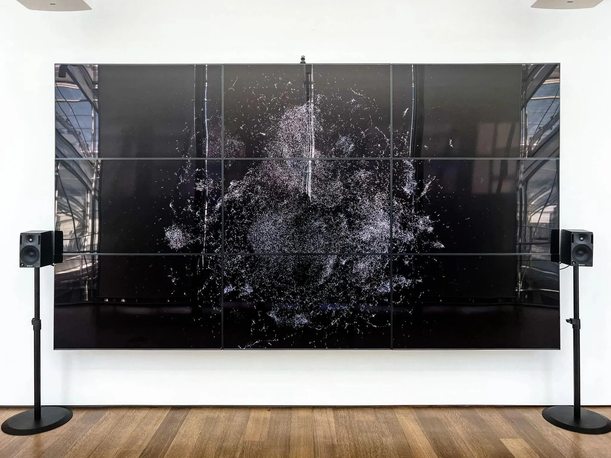 Surprise Machines — Curatorial A(i)gents